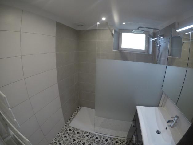 Rénovation d’une salle de douche avec agrandissement à Breteuil 60120